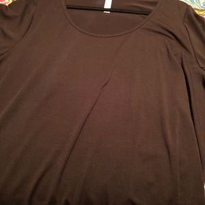 NWT solid black 3x classic t (Lularoe)
